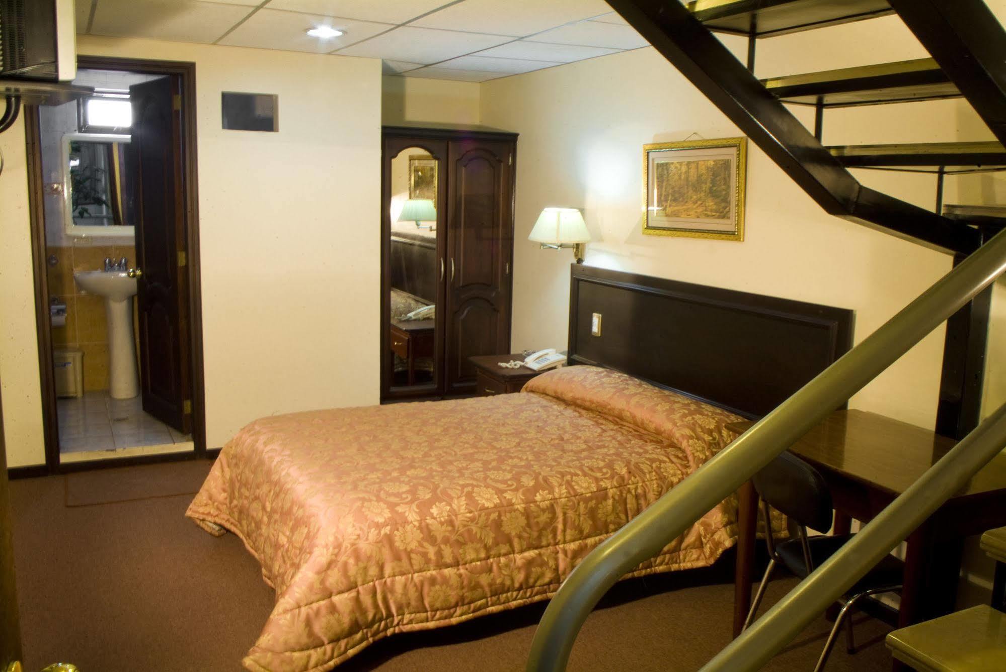Hotel Podocarpus Loja Luaran gambar
